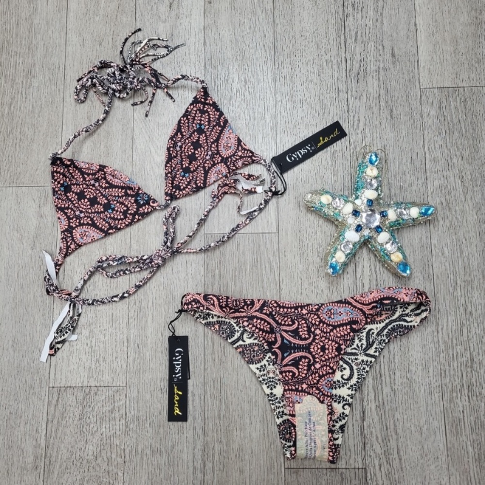 NEW W TAGS-  Gypsy ‘05 Reversible Swim Set